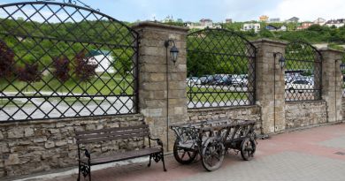 Экскурсии в `Завод шампанских вин Абрау-Дюрсо` из Лазаревского